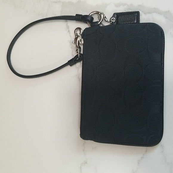 NWOT Coach Black Signature Canvas Wristlet - Picture 9 of 9